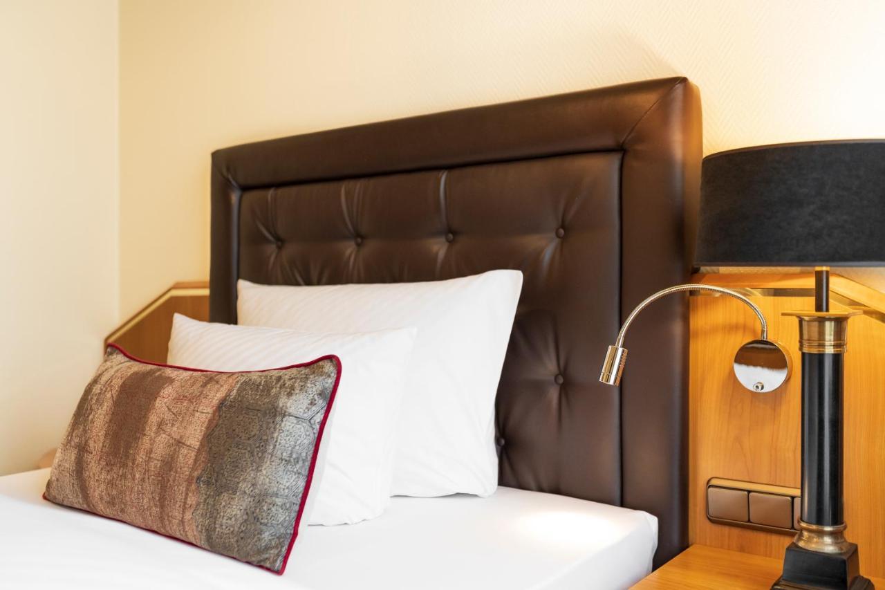Der Heidehof Conference & Spa Resort Gaimersheim Екстериор снимка