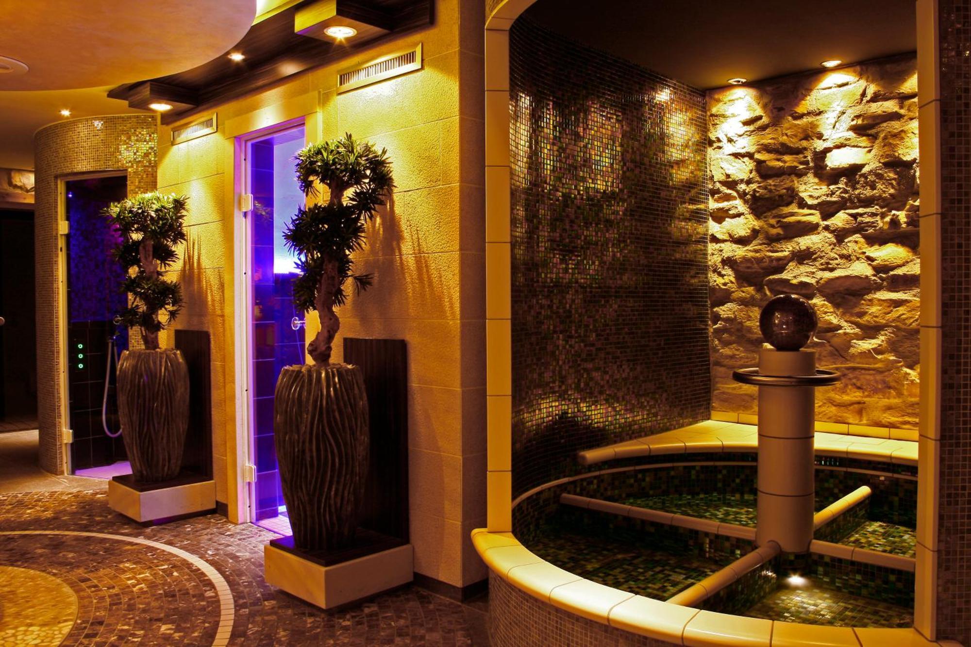 Der Heidehof Conference & Spa Resort Gaimersheim Екстериор снимка