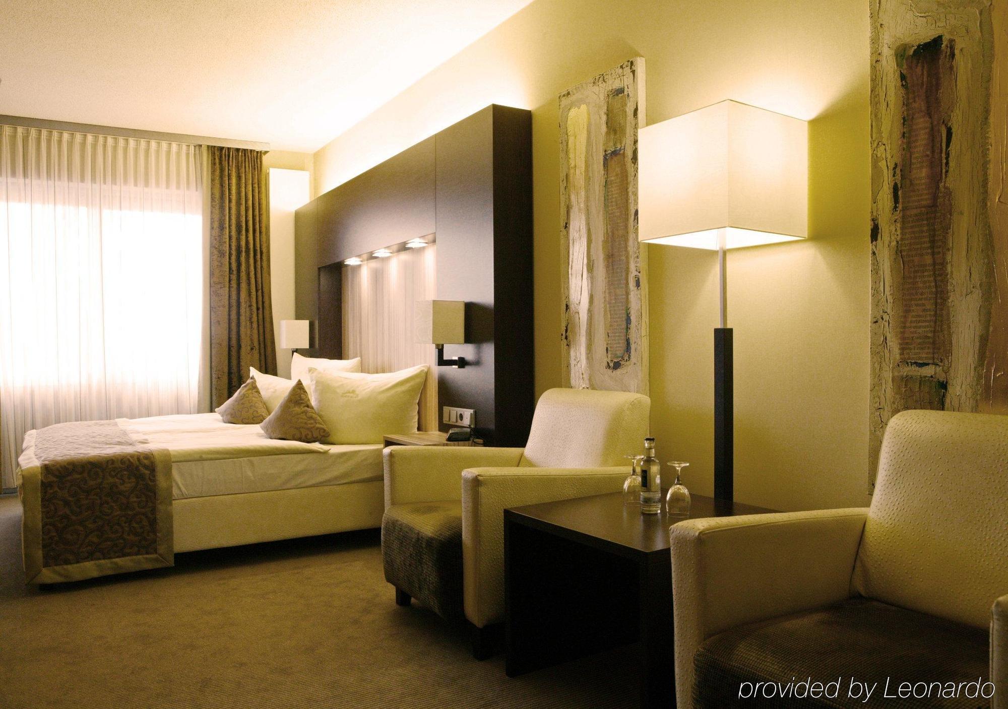 Der Heidehof Conference & Spa Resort Gaimersheim Стая снимка