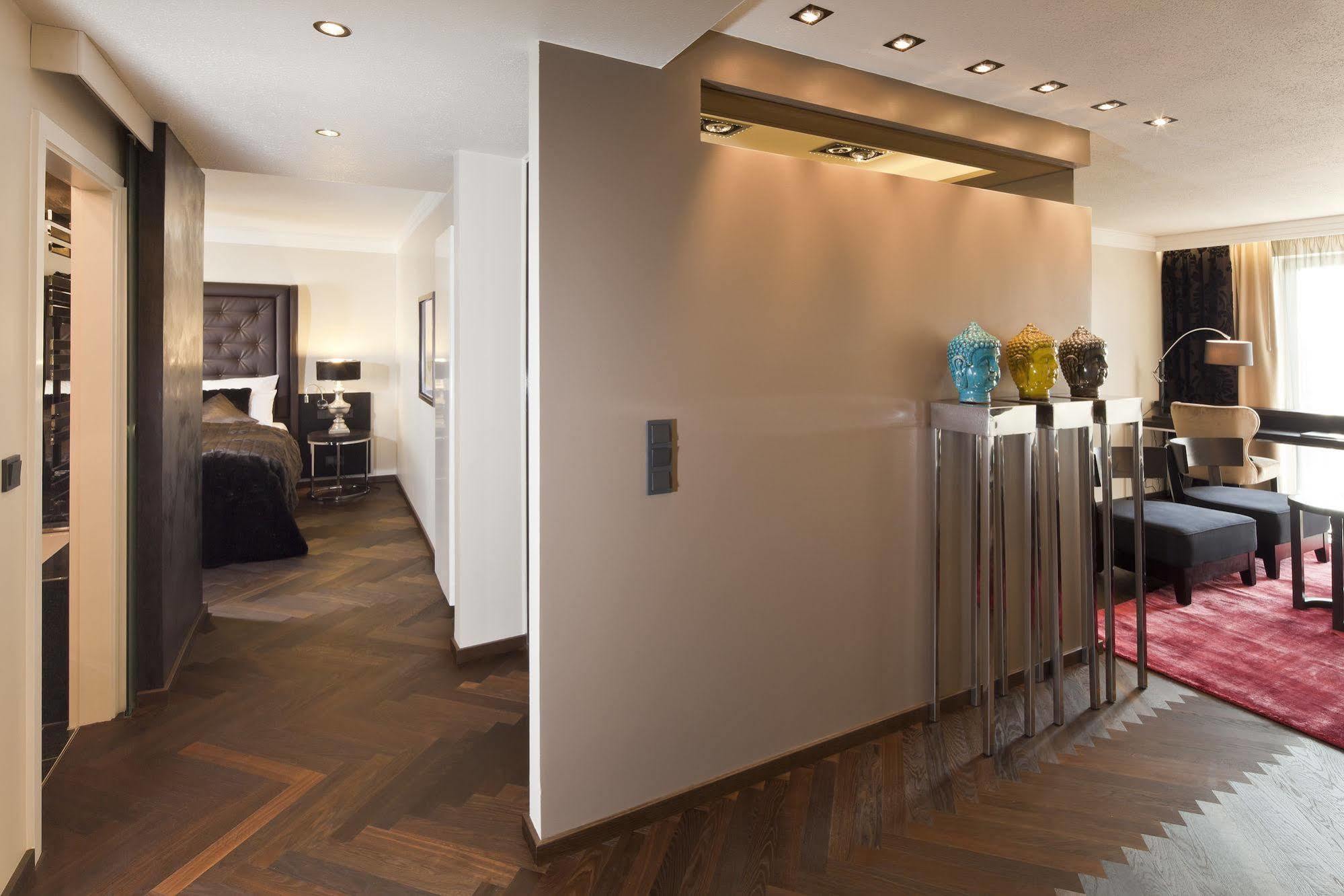 Der Heidehof Conference & Spa Resort Gaimersheim Екстериор снимка