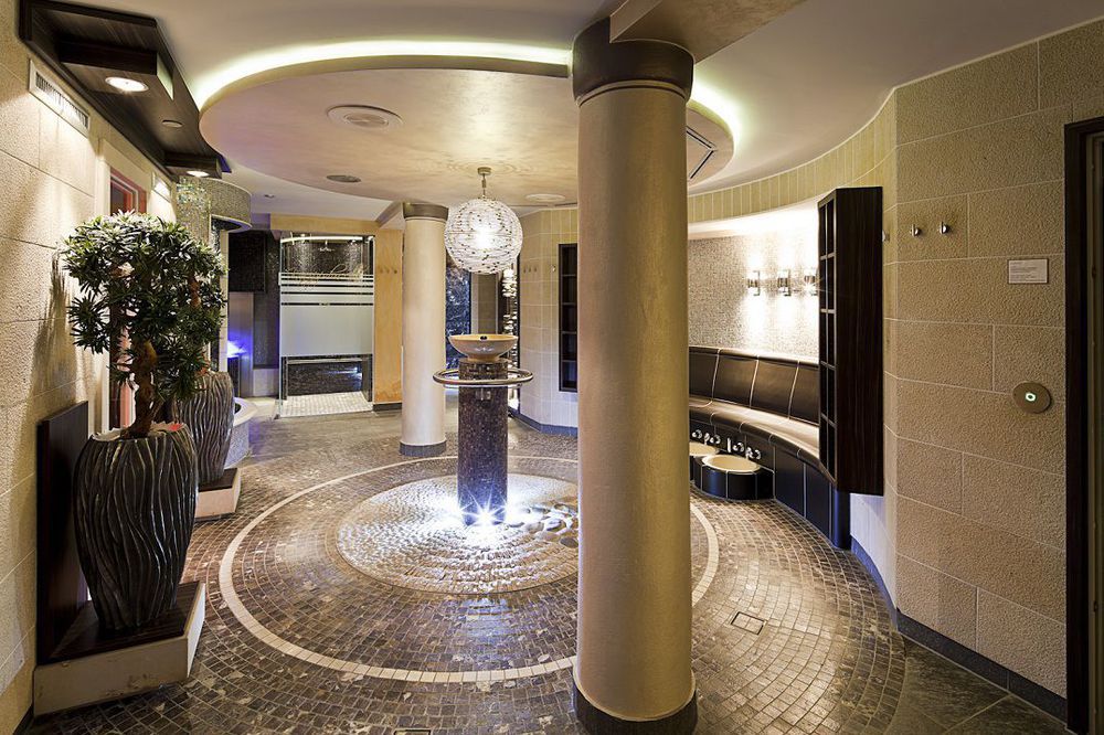 Der Heidehof Conference & Spa Resort Gaimersheim Екстериор снимка